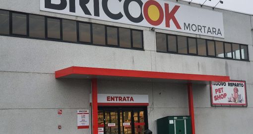 Mortara: ruba 130 euro di merce al &quot;Brico Ok&quot;, arrestato un 46enne