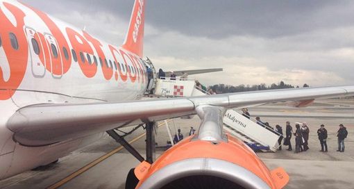 EasyJet interrompe (da oggi) tutti i voli