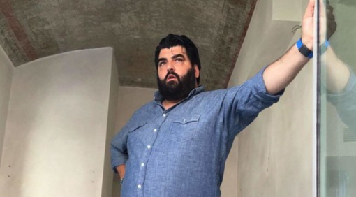 Fanno pubblicità col marchio di Cannavacciuolo: denunciate tre persone Fanno pubblicità col marchio di Cannavacciuolo: denunciate tre persone