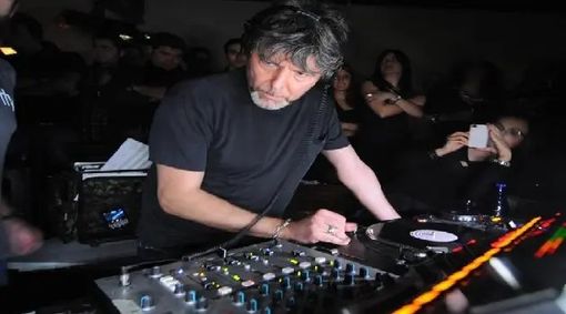 Il popolo della notte piange il suo re: è morto il grande dj Claudio Coccoluto Il popolo della notte piange il suo re: è morto il grande dj Claudio Coccoluto