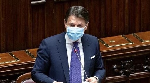 Conte incassa la fiducia della Camera sulla crisi
