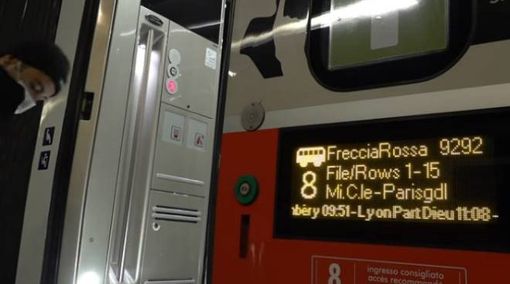 Frecciarossa Milano Parigi, buona la prima. Ed ecco i primi "esauriti" Frecciarossa Milano Parigi, buona la prima. Ed ecco i primi "esauriti"