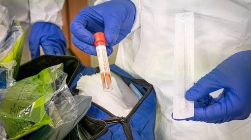 Covid-19, in Italia oggi 13.633 contagi e 472 vittime. In Lombardia 1.969 nuovi positivi