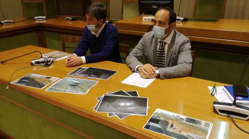 Gli assessori Daniele Semplici e Nicola Scardillo durante la conferenza stampa di questa mattina (mercoledì)