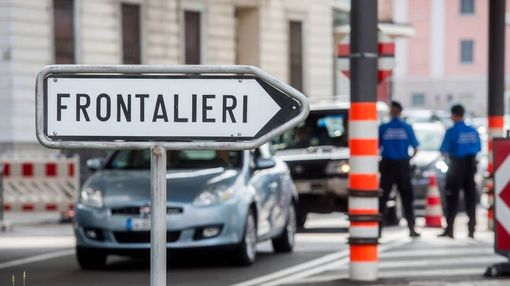 Dal 1° febbraio basta tamponi per entrare in Italia dalla Svizzera, sarà sufficiente il green pass Dal 1° febbraio basta tamponi per entrare in Italia dalla Svizzera, sarà sufficiente il green pass