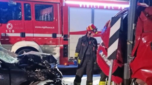 Ancora sangue sulle strade di Milano: muore 20 enne, 4 feriti uno in condizioni disperate