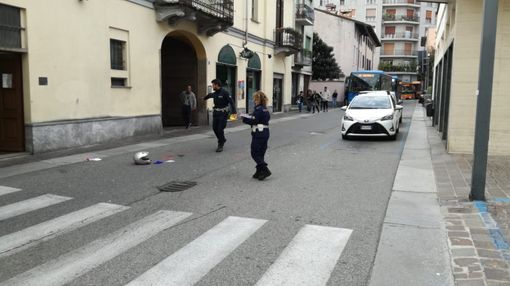 Vigevano: investita da una moto in via del Carmine, in gravi condizioni una 41enne Vigevano: investita da una moto in via del Carmine, in gravi condizioni una 41enne