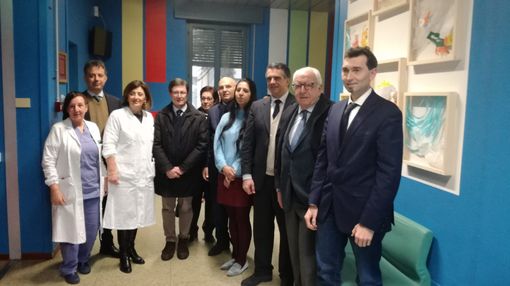 Vigevano: inaugurata “Favole d’Ombra”, un'opera condivisa realizzata dai pazienti del reparto di pediatria dell'ospedale civile Vigevano: inaugurata “Favole d’Ombra”, un'opera condivisa realizzata dai pazienti del reparto di pediatria dell'ospedale civile