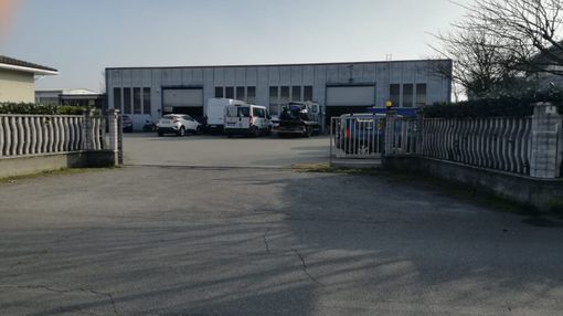 Cilavegna: precipita da un'altezza di 8 metri, grave un idraulico Cilavegna: precipita da un'altezza di 8 metri, grave un idraulico