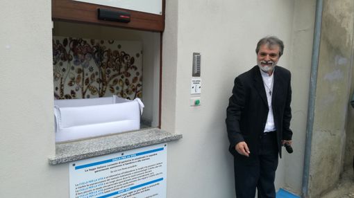 - FOTONOTIZIA - Inaugurata l'iniziativa una &quot;Culla per la vita&quot;
