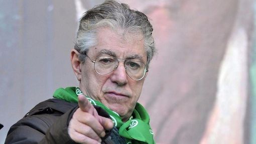 E' morto Umberto Bossi. Il "senatur" si è spento al Circolo di Varese