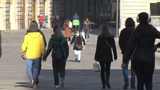 Dpcm Natale, coprifuoco e spostamenti vietati tra regioni Dpcm Natale, coprifuoco e spostamenti vietati tra regioni