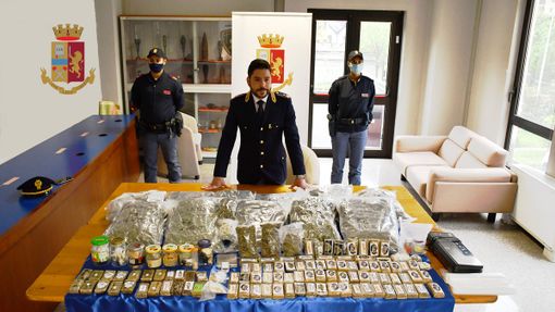 Pavia: trovato con 22 chili di hashish e marijuana, in manette un 24enne
