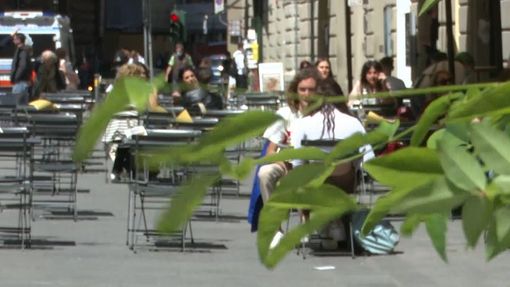 In zona bianca aperture anticipate e stop al coprifuoco