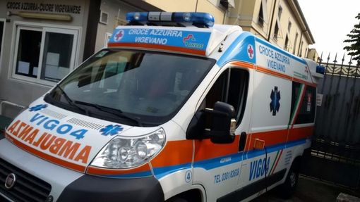Vigevano: esce di strada con l'auto in viale agricoltura, soccorsa donna 79enne