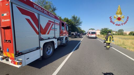 Oltrepò: scontro tra auto sulla provinciale 10, soccorse 4 persone