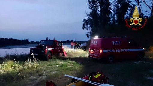 Bastida Pancarana: i Vigili del fuoco recuperano un cadavere sulle sponde del Po