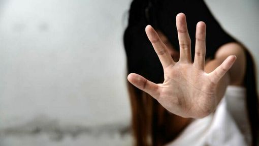 Varese: bimba violentata a 11 anni diventa mamma. 27enne condannato a 10 anni di carcere Varese: bimba violentata a 11 anni diventa mamma. 27enne condannato a 10 anni di carcere