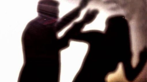 Novara, minaccia di morte la compagna: uomo in manette