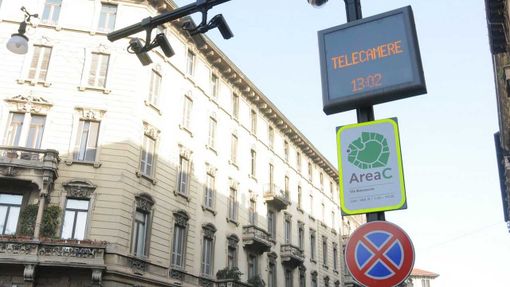 Milano, Area B: oggi si fa sul serio, stop a 483mila macchine