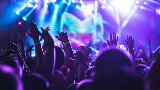 Via libera all'apertura delle discoteche