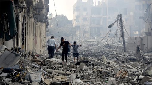 Striscia di Gaza, «Lombardia accoglierà bimbi palestinesi che necessitano di cure e assistenza»