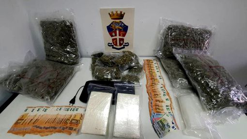 Operazione antidroga a Novara: tre arresti e sequestro di cocaina e marijuana Operazione antidroga a Novara: tre arresti e sequestro di cocaina e marijuana