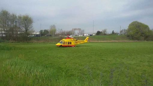Abbiategrasso: pedone investito in via Pavia, è in prognosi riservata Abbiategrasso: pedone investito in via Pavia, è in prognosi riservata