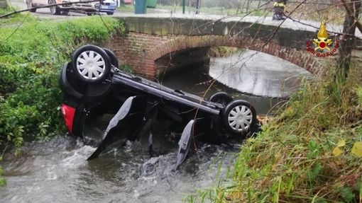 Gambolò: è deceduta la nonna 74enne finita con l'auto nel canale di Molino d'Isella