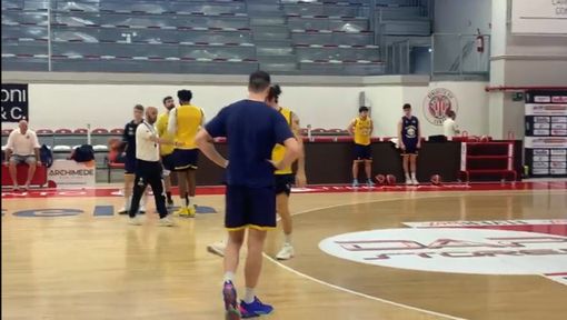 Basket serie A2: Cento-Vigevano, palla a due alle ore 18. Questa mattina la rifinitura alla Baltur Arena Basket serie A2: Cento-Vigevano, palla a due alle ore 18. Questa mattina la rifinitura alla Baltur Arena