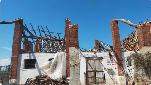 Un nuovo tetto per la stalla dell’Oasi Santa Giuliana a Dorno. Gara di solidarietà con una raccolta fondi