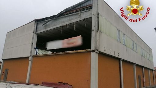 Lodigiano: crolla muro di palestra scolastica