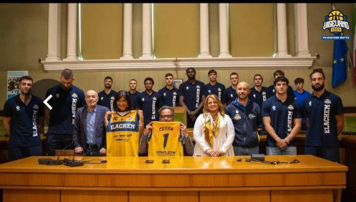 (foto Giacomo Motta Vigevano 1955) (foto Giacomo Motta Vigevano 1955)