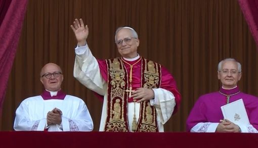 HABEMUS PAPAM. Il nuovo Papa è l'americano Robert Francis Prevost. Si chiamerà Leone XIV. Le prime parole: «La pace sia con tutti voi»