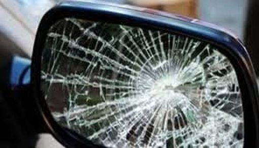 Vigevano: una decina di auto vandalizzate in corso Pavia nella notte di Natale