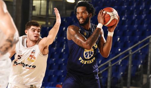 (foto Nuova Pallacanestro Vigevano 1955)