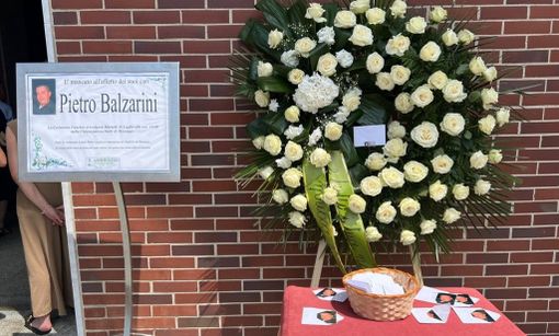 La luce, nel buio: «Non basterà la barriera di un'autostrada a porre fine a ciò che è stato Pietro» La luce, nel buio: «Non basterà la barriera di un'autostrada a porre fine a ciò che è stato Pietro»