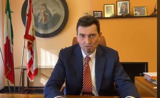 Vigevano: il sindaco Sala firma un'ordinanza per chiudere i distributori automatici di alimenti e bevande h24, potenziati i controlli delle forze dell'ordine in città