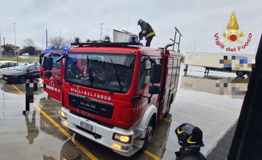 Torrevecchia Pia: operaio schiacciato da un mezzo in azienda logistica, trasportato al San Matteo