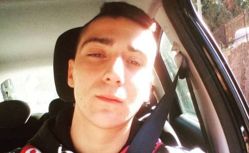 Si cerca Christian da 10 giorni. L'ultima volta è stato visto all'Esselunga di Masnago Si cerca Christian da 10 giorni. L'ultima volta è stato visto all'Esselunga di Masnago