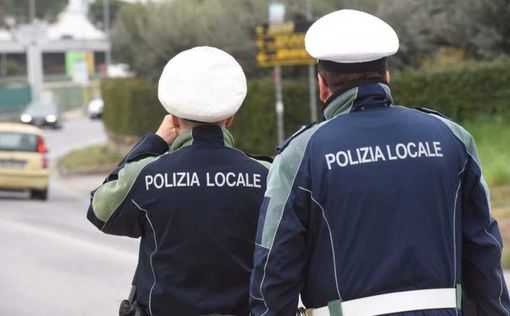 Vigevano: sorpreso alla guida di un'autocarro senza revisione ed rc auto, denunciato il conducente Vigevano: sorpreso alla guida di un'autocarro senza revisione ed rc auto, denunciato il conducente