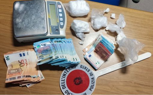 Vigevano: trovato con la cocaina e oltre 3mila euro in contanti, arrestato un 40enne