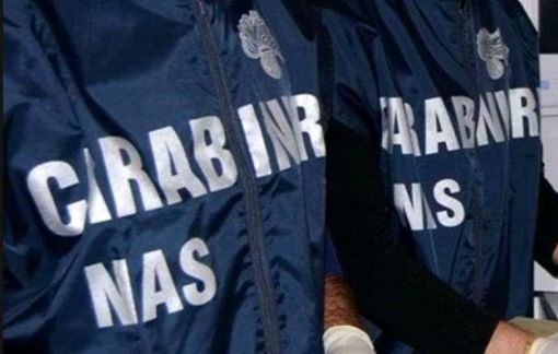 Pavia: blitz dei Nas in una farmacia, sequestrati 251 test sierologici rapidi e 9.500 mascherine protettive