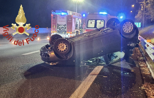 Una delle due auto dopo l'incidente Una delle due auto dopo l'incidente