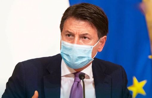 Slalom di Natale fra il rosso e l'arancione: ecco il decreto