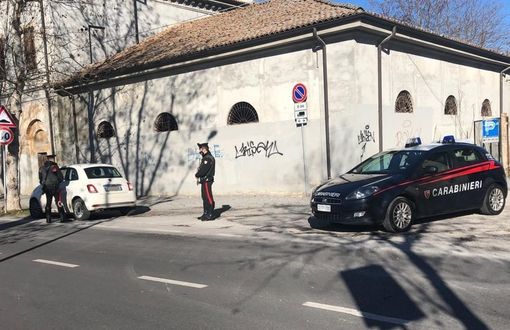 Voghera, controlli dei carabinieri: trovati alla guida con patenti false o revocate, denunciate due persone