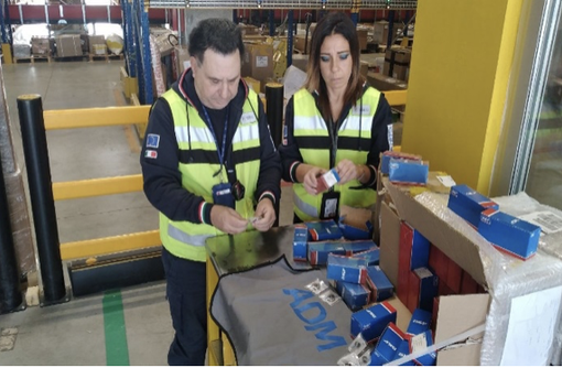A Malpensa oltre duemila cuscinetti contraffatti spediti dalla Cina: scatta il sequestro A Malpensa oltre duemila cuscinetti contraffatti spediti dalla Cina: scatta il sequestro