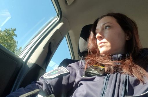 Bareggio: agente di Polizia locale fuori servizio assiste anziana 93enne, ricoverata al Ps di Magenta per una caduta Bareggio: agente di Polizia locale fuori servizio assiste anziana 93enne, ricoverata al Ps di Magenta per una caduta