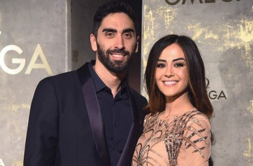 Milano, Filippo Magnini e Giorgia Palmas sventano scippo a una turista Milano, Filippo Magnini e Giorgia Palmas sventano scippo a una turista