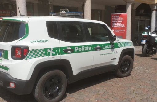 Torna libero il giovane che ha aggredito gli agenti al comando della Polizia locale di Abbiategrasso